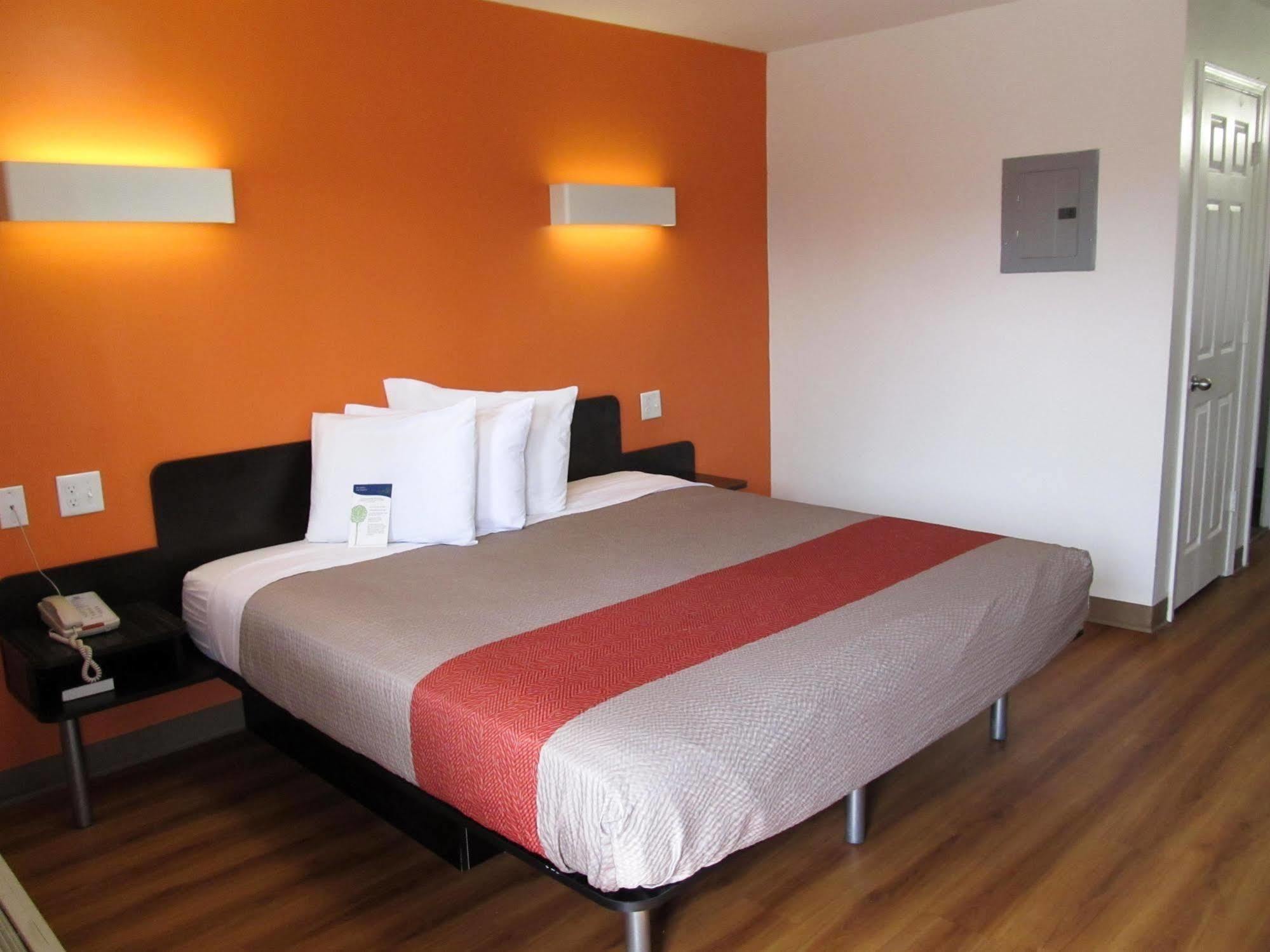 Motel 6-Greenville, Sc Bagian luar foto