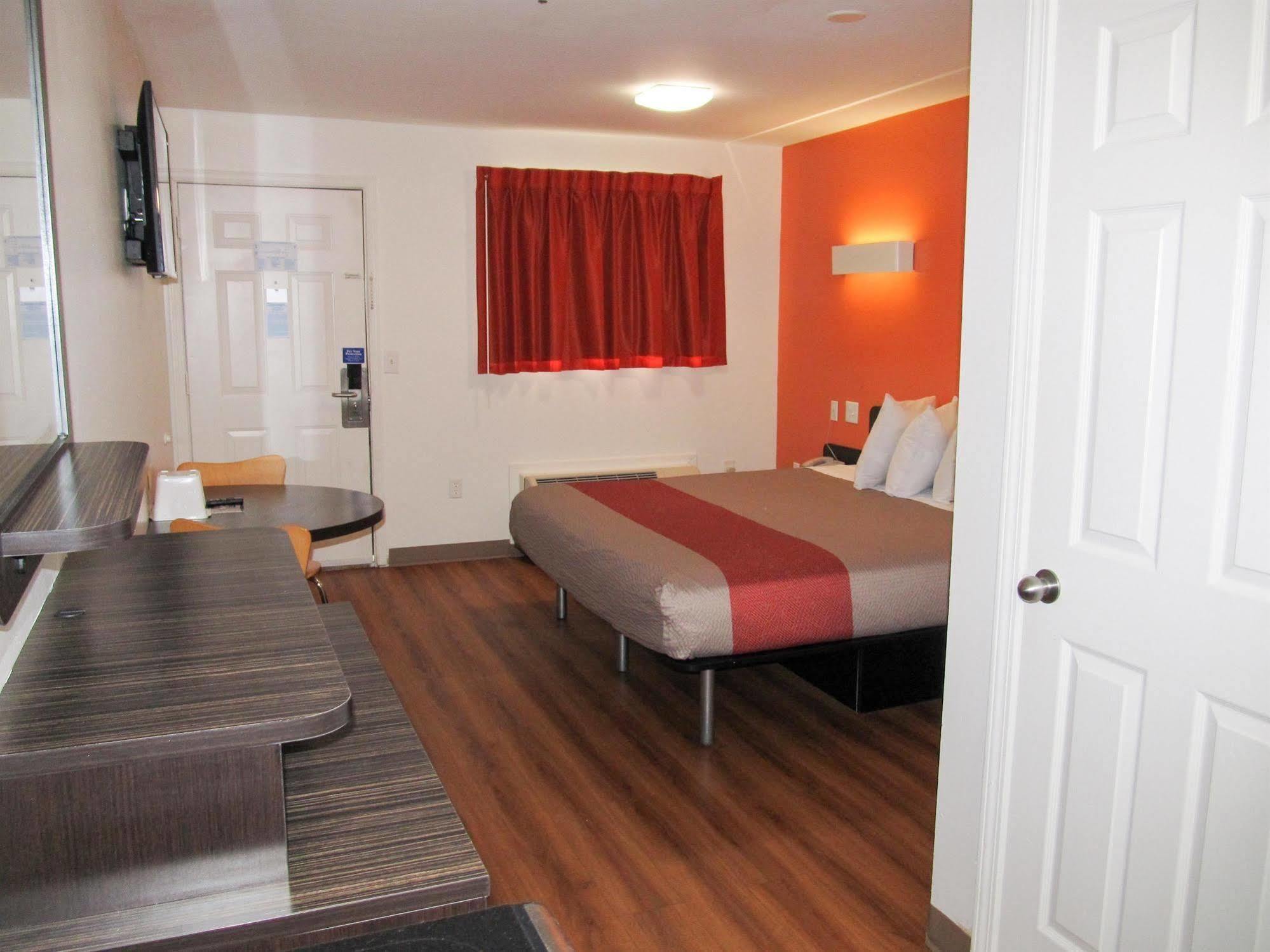 Motel 6-Greenville, Sc Bagian luar foto